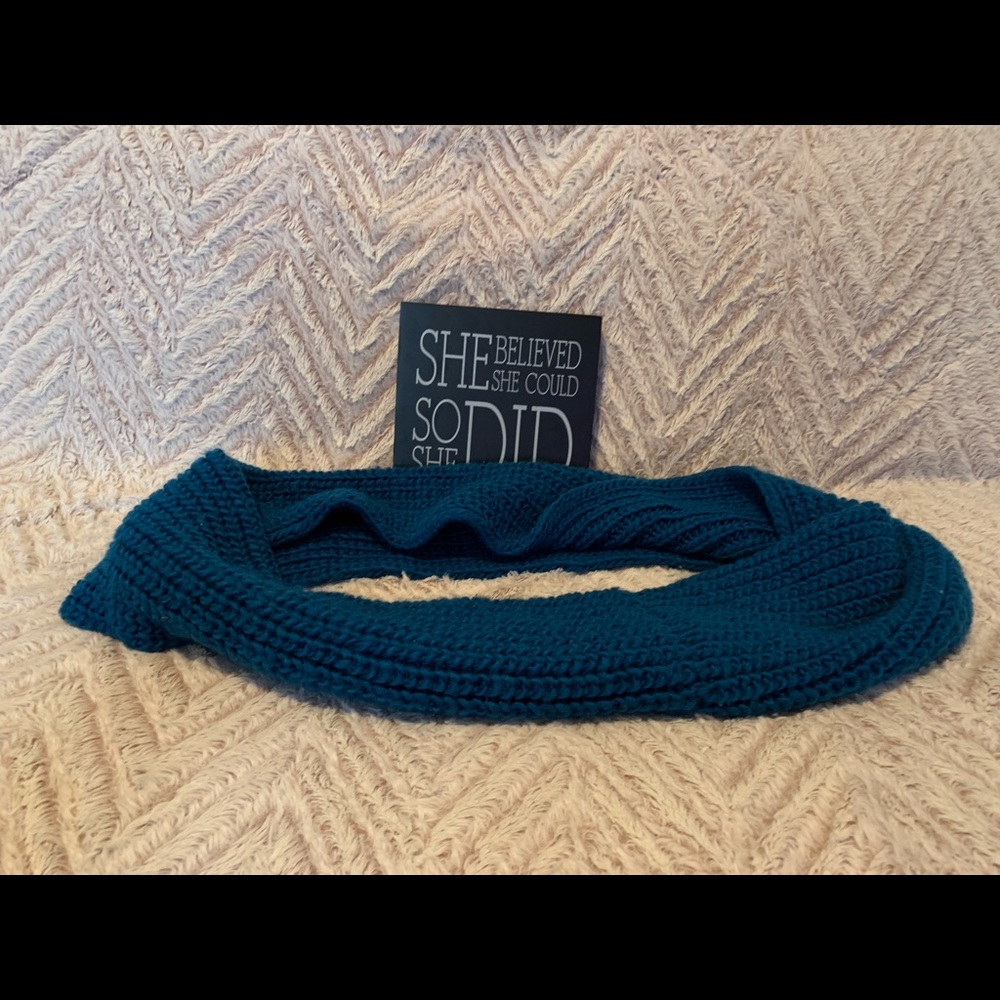 Blue Infinity Scarf - Picture 2 of 3